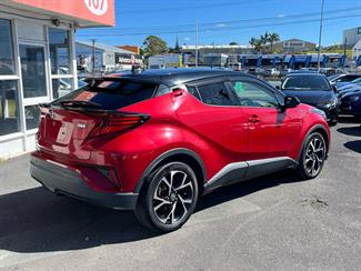 2019 Toyota C-HR - Thumbnail