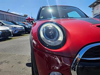 2017 Mini Cooper - Thumbnail