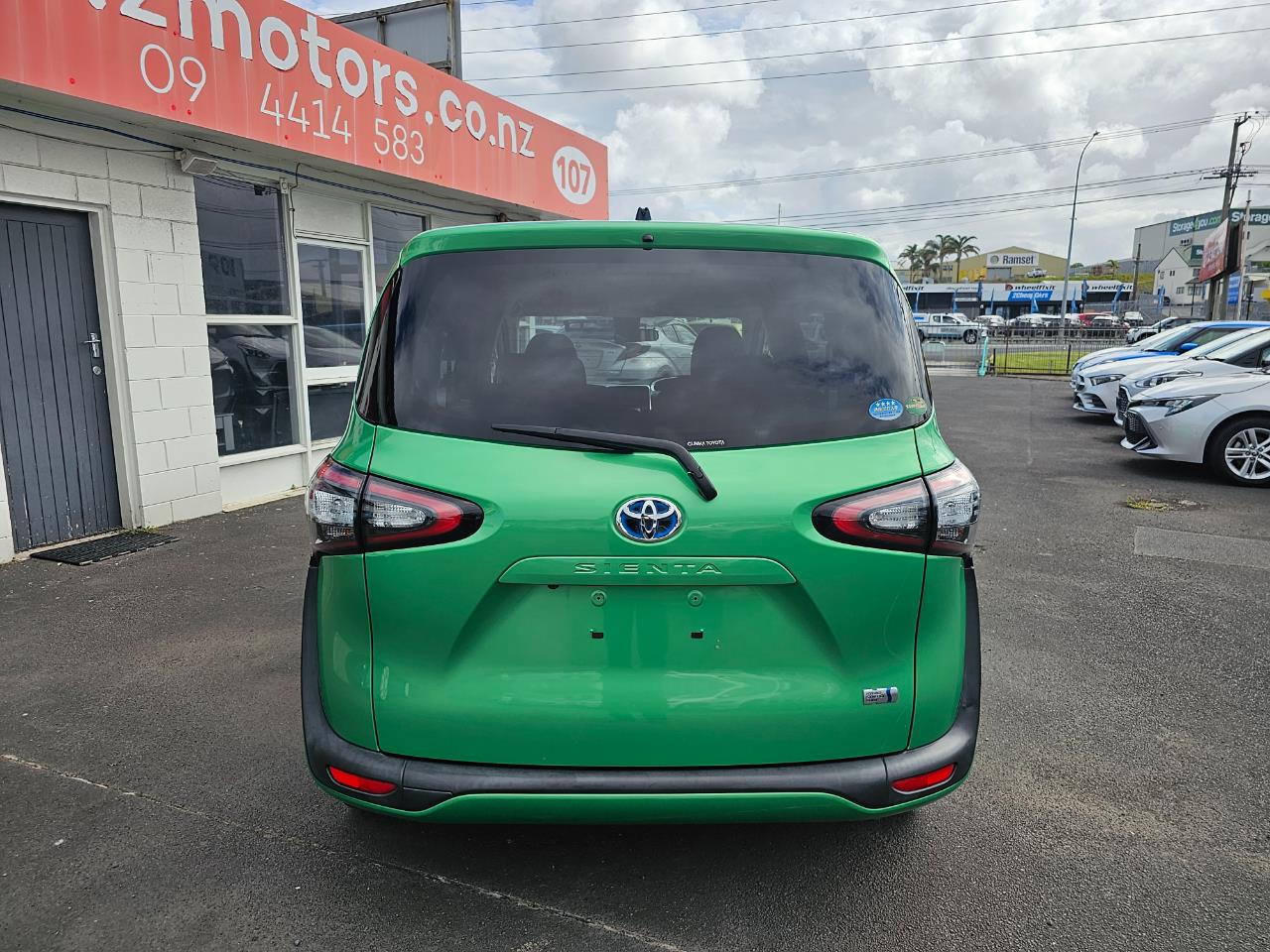 2016 Toyota Sienta