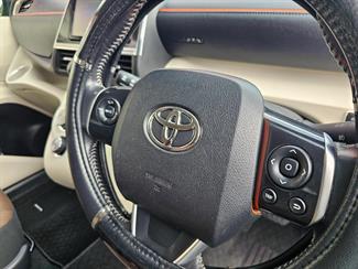 2016 Toyota Sienta - Thumbnail