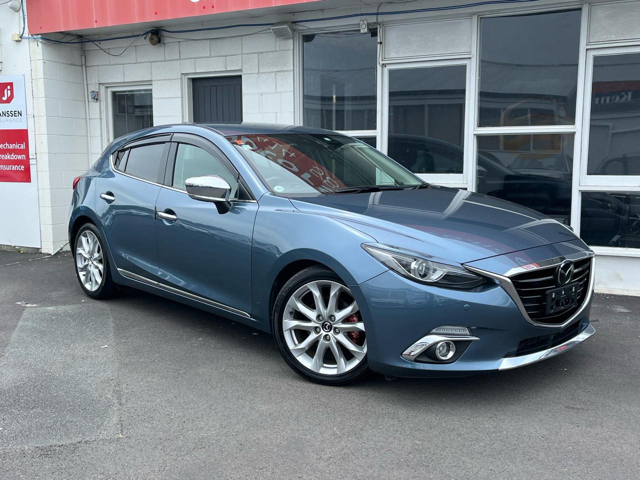 2013 Mazda Axela