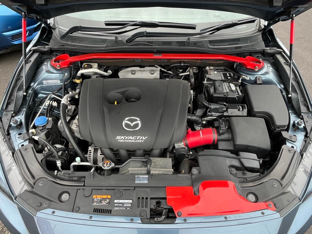 2013 Mazda Axela