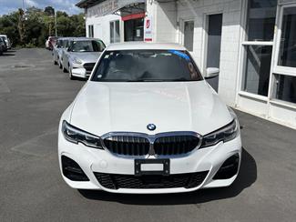 2019 BMW 320i - Thumbnail