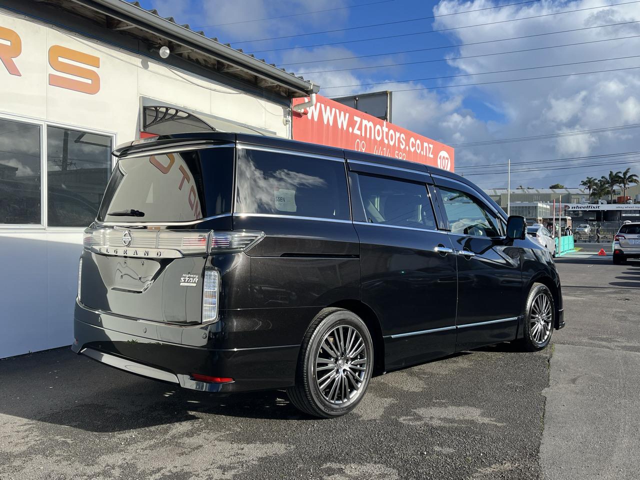 2017 Nissan Elgrand