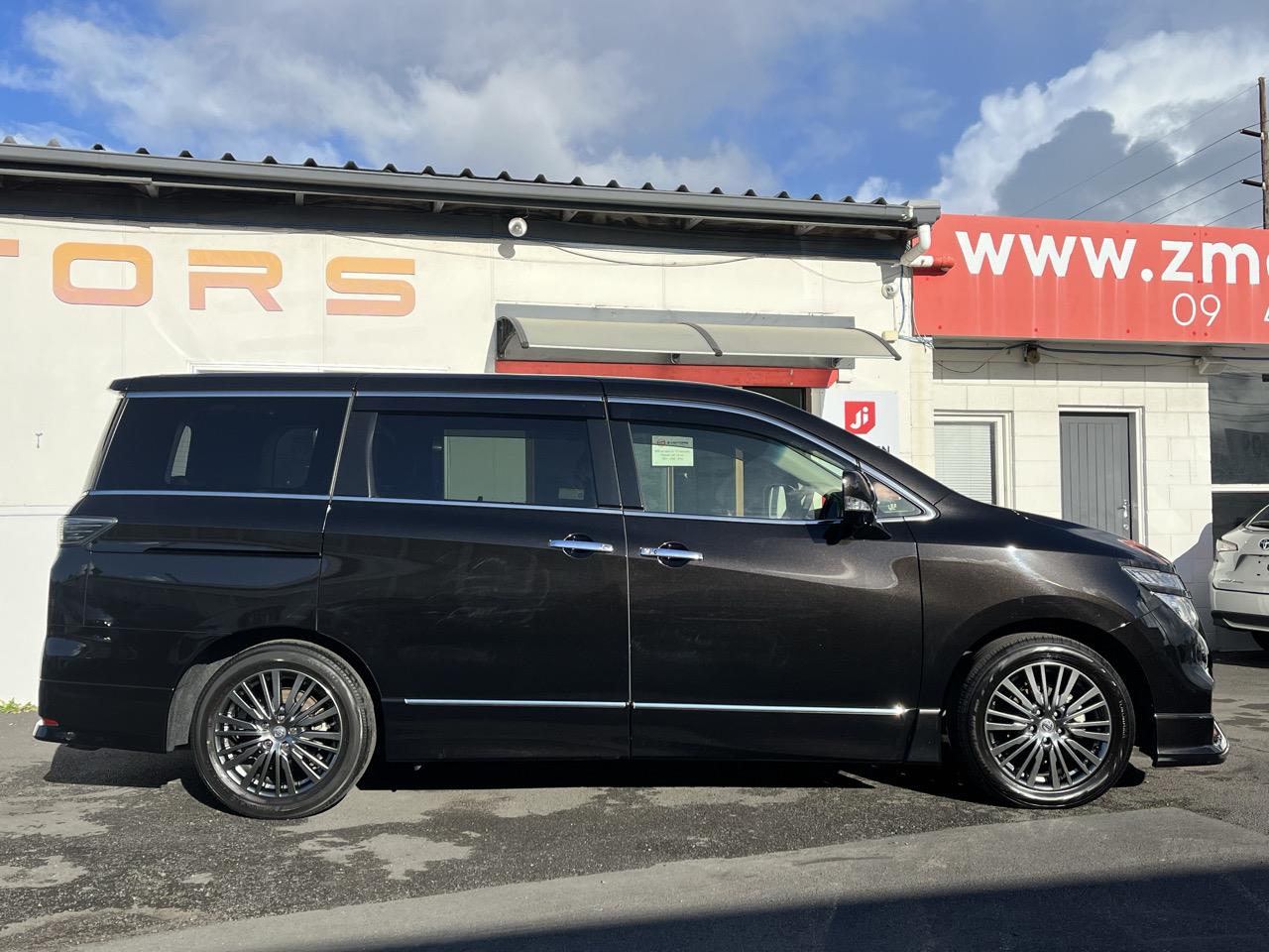 2017 Nissan Elgrand