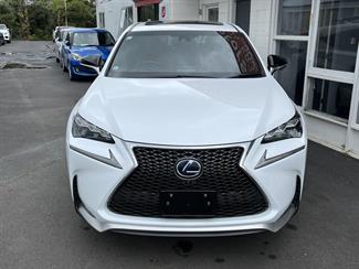 2016 Lexus NX 300h - Thumbnail