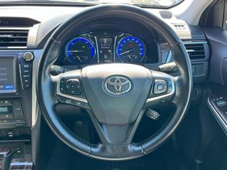 2015 Toyota Camry - Thumbnail