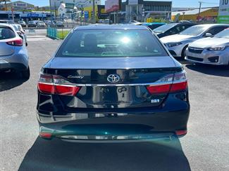 2015 Toyota Camry - Thumbnail