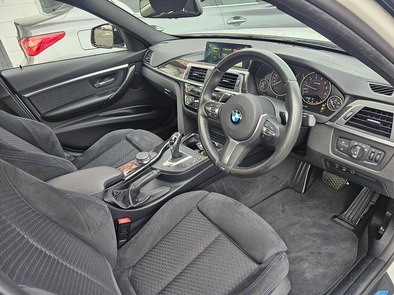 2019 BMW 320i