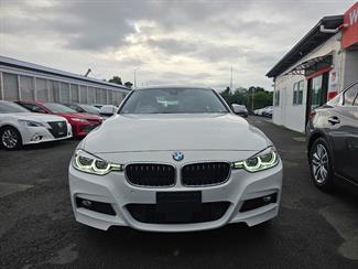 2019 BMW 320i - Thumbnail