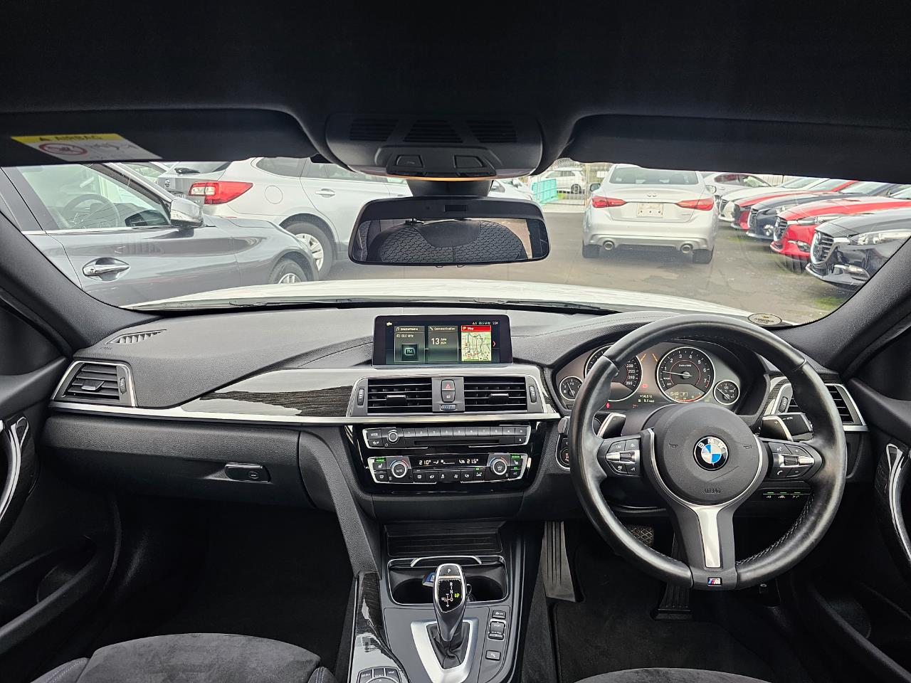 2019 BMW 320i