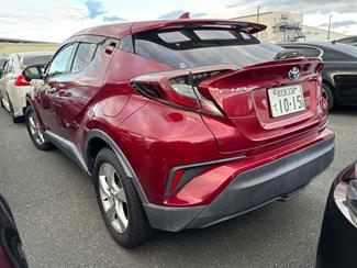 2018 Toyota C-HR - Thumbnail