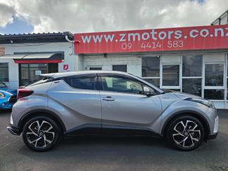 2019 Toyota C-HR - Thumbnail